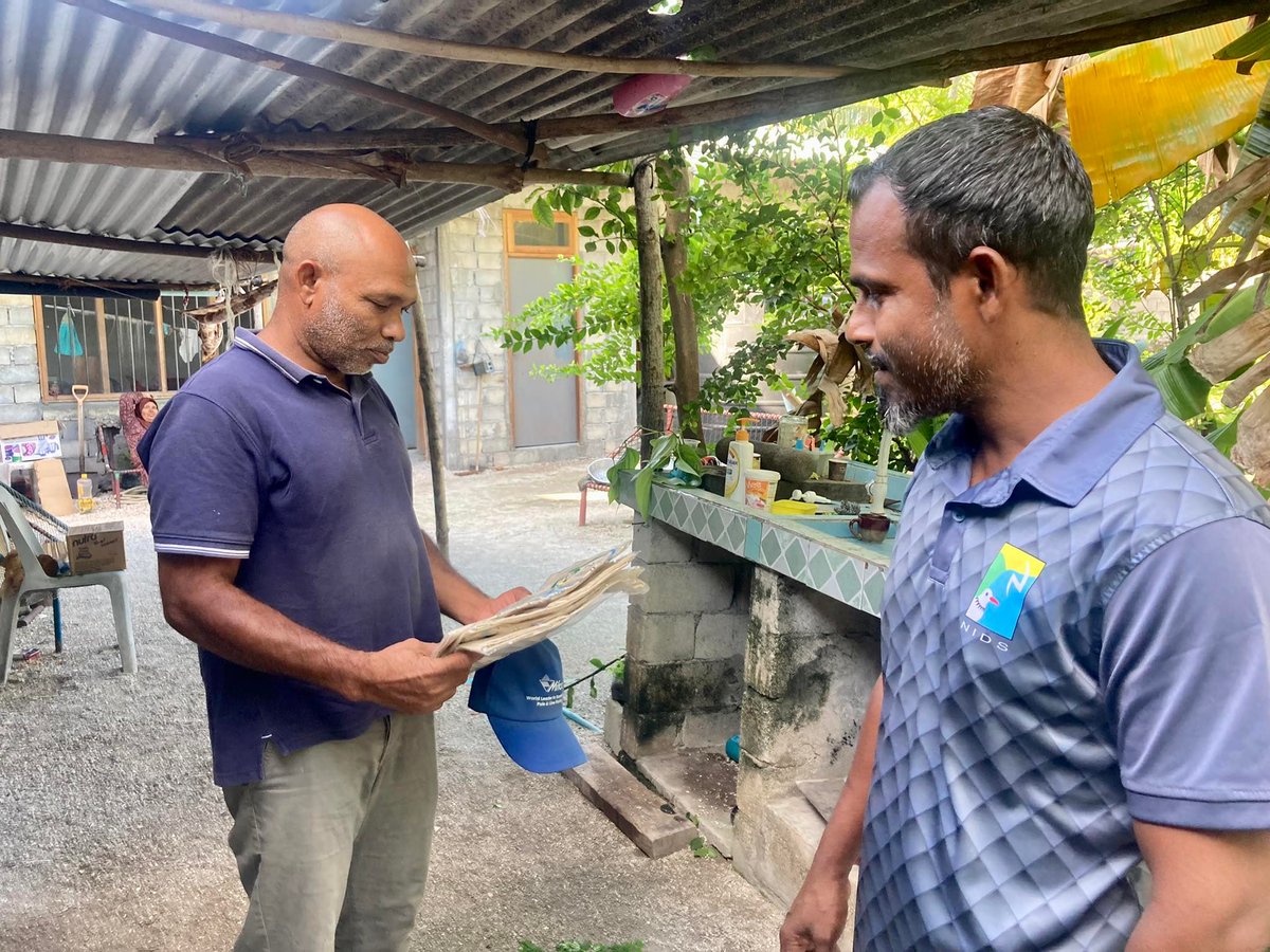 MvNids's tweet photo. ގޭބިސީތަކަށް ތިމާވެއްޓާއި ރައްޓަހި 🛍️ ކޮތަޅު ހަދިޔާ ކުރުމުގެ މަސައްކަތް މިވަނީ ނިންމާލެވިފައި. ޕުލާސްޓިކު މަދުކުރުމަށް މިޖަމްއިއްޔާއިން "ސާފު ނަޑެއްލާ" ގެ ނަމުގައި ކުރިއަށް ގެންދާ ކެމްޕެއިންގެ ދަށުން މިއީ 
ގޭބިސީތަކަށް ކޮތަޅު ހަދިޔާ ކުރެވުނު ދެވަނަ ފަހަރު
#cleannadella 
@MoEnvmv https://t.co/NB9qKSwqzJ