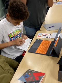 MMartConsult's tweet photo. Don't you wish you had a laptop you got to build and personalize with stickers? They've got one! Ask us how you can build one, too. #BuildCodeGo #RemakeDays #SuncoastRemakeDays @remakelearning @RemakeDays @SuncoastCGLR @ThePattersonFdn @CFSarasota #digitalinclusion #digitalskills https://t.co/GWugNOFOqm