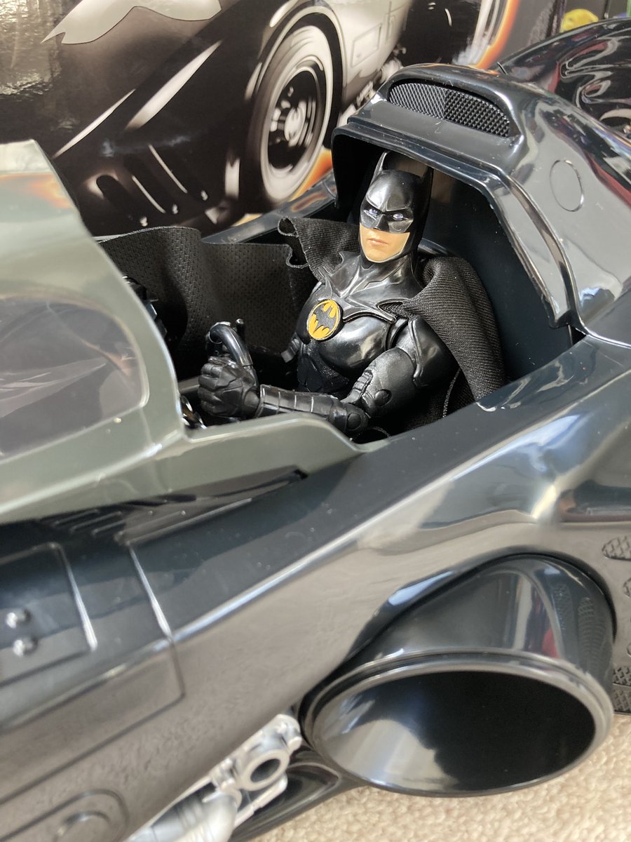 Iamzodkneel's tweet photo. ‘It’s the car right, Chick’s dig the car??!!’ 🤔😏 
#Batman89 #Batman2013 #TheFlashMovie #michaelkeaton #TheBatmobile @DCOfficial @mcfarlanetoys @Todd_McFarlane  … https://t.co/i1grfVgwM0
