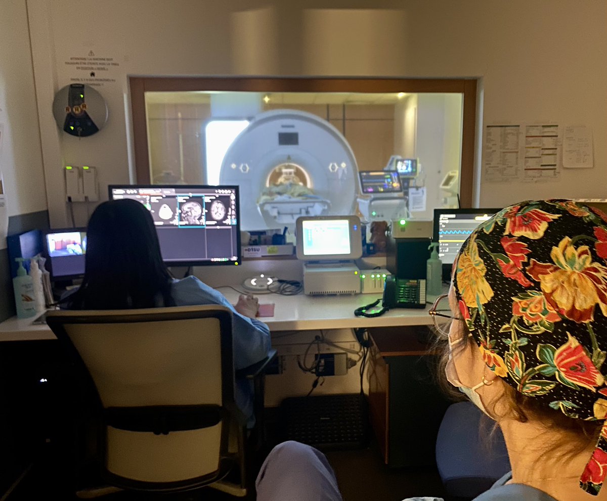 cyriltrd's tweet photo. Sans leur technique, pas de diagnostic ! 
🙏 à ceux qui rendent visible l’invisible… 
#ManipRadio https://t.co/lFc4pAGQwo