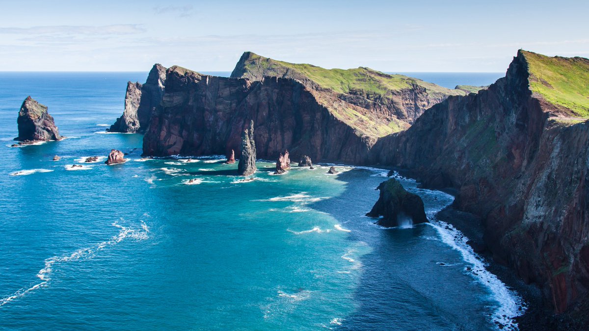 TheJoePortugal's tweet photo. Stunning cliffside on the east coast of #Madeira island.
#Portugal #travel #holiday #summer #vacation https://t.co/lsCuzytrFp