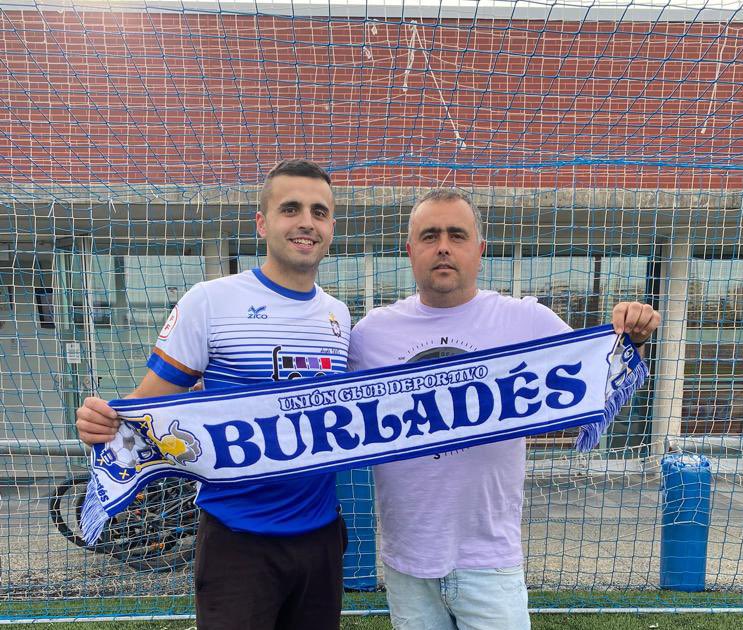 ucdburlades's tweet photo. ðð¢ð ðšð¡ððððð¢ ð¢ðððððð | ð¥ðð¡ð¢ð©ðððð¢ð¡
El defensa ð±ðšðœð°ð¬ð¹ ðŽðšð¹ð¶ð»ð¶ renueva con el primer equipo y vestirá la camiseta blanquiazul un año más. ðððŒðð¿ð ððŒðððð!! ðªðŒð
#ProyectoBlanquiAzul | ð·â»ïž https://t.co/8mc1hklCDB