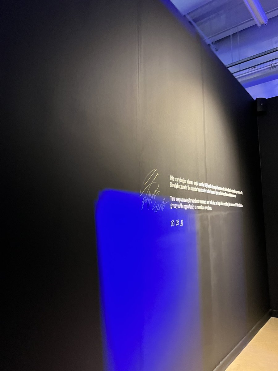 faehoseok's tweet photo. YOONGI ALREADY VISITED THE EXHIBITION. HE SIGNED THE WALL https://t.co/KY8uLBl21Y