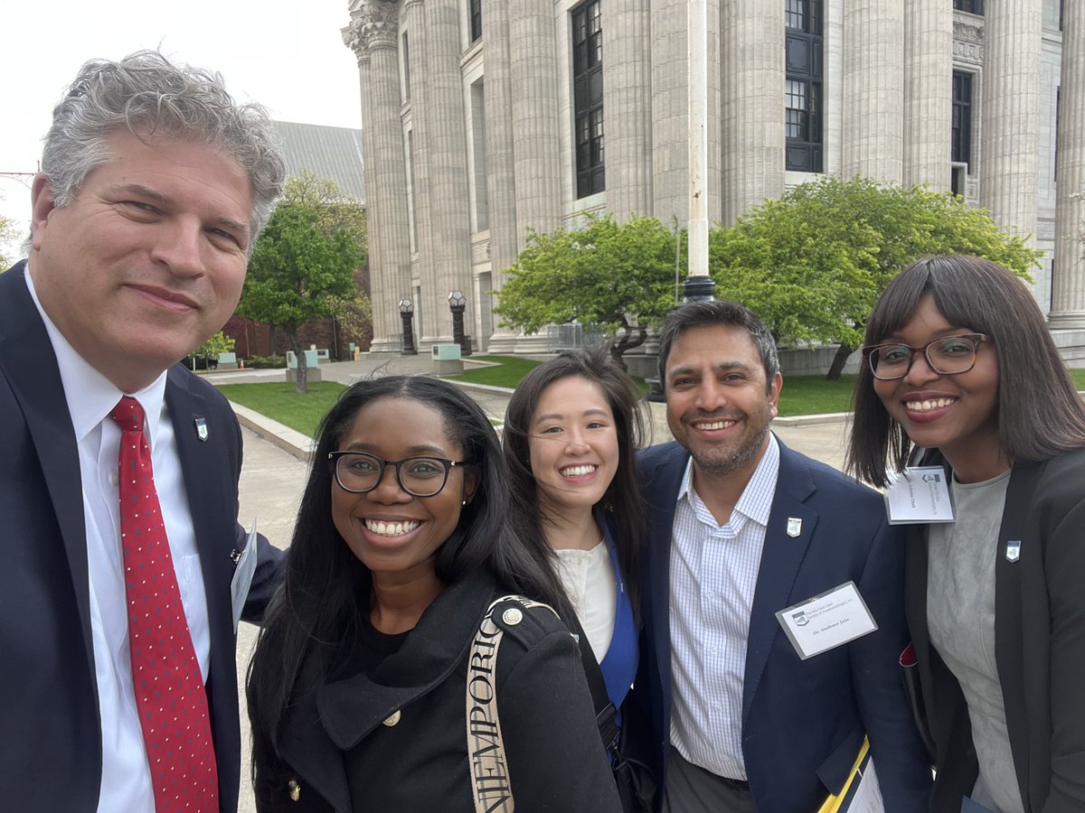 UcheUmehMD's tweet photo. Great day at the Capital lobbying for continued patient safety. #anesthesiology #NYSSA #Legislativeconference https://t.co/B3DZXBbvrm