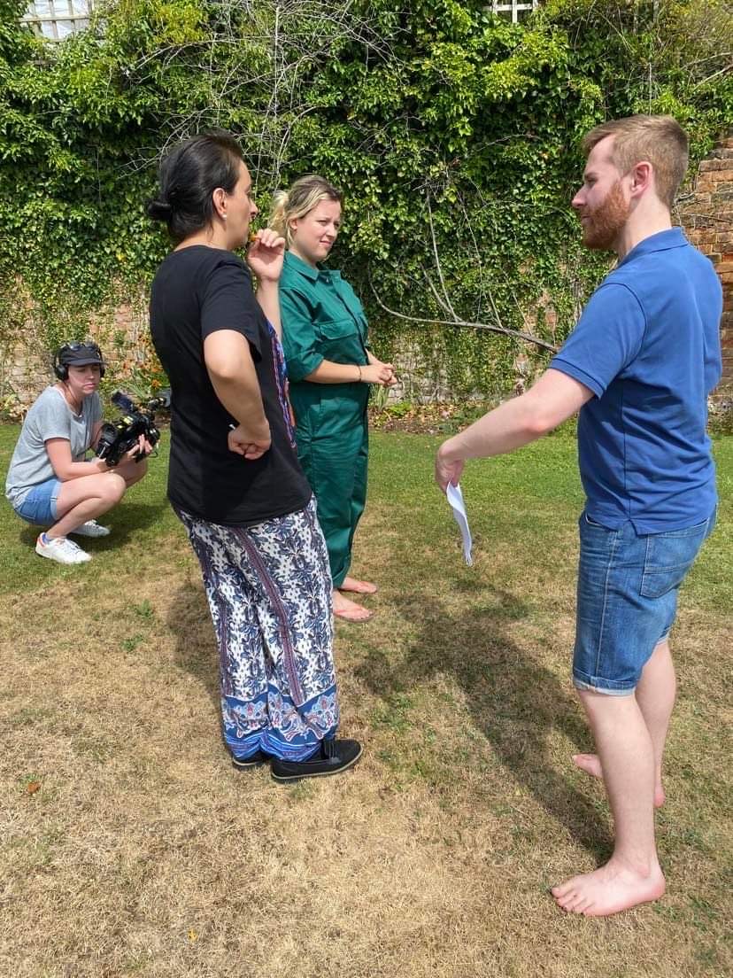 PetunkPetunk's tweet photo. Remember when the sun was so hot it scorched the grass? Thankfully it didn’t stop us from #Petunking around with cameras and plants. 🎥🌱

#petunkpetunk #heatwave #cameras #plants #short #filmmaking #funmaking https://t.co/hSmixK6mbK