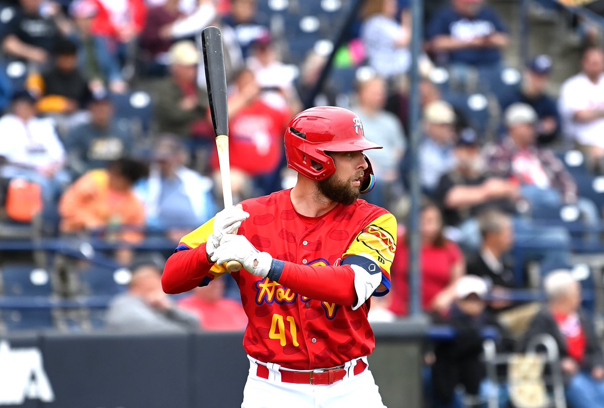 ReadingFightins's tweet photo. Drew Ellis looking good in his home debut https://t.co/4wwwBc5A4y
