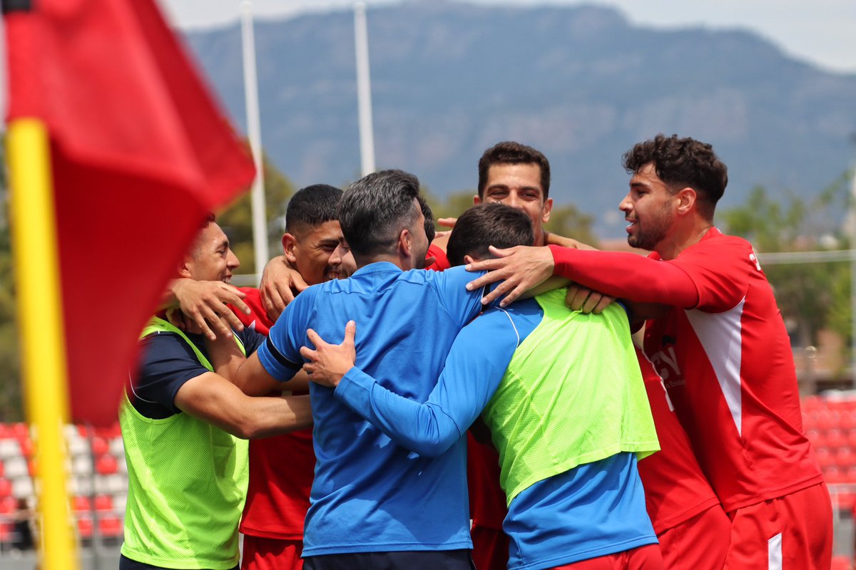 TerrassaFC's tweet photo. 𝗧🔴𝗘🔴𝗥🔴𝗥🔴𝗔🔴𝗦🔴𝗦🔴𝗔

🫶 #TerrassaFCExperience https://t.co/lbRsP3QrET