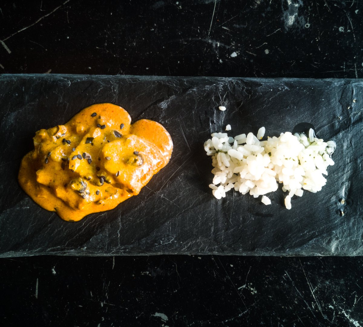 GreenfoodsN's tweet photo. #Tempeh en curry rojo, lima kéfir y lemongrass con arroz frito y ajos. @tempehjava https://t.co/iLjkEYwlVk