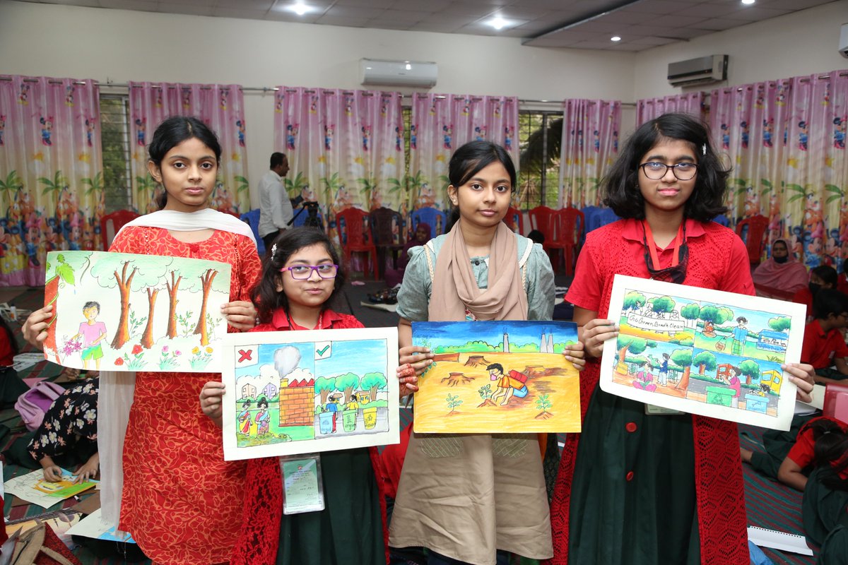probhaaurora's tweet photo. The extent of enthusiasm and interest among the students toward 5Rs practice has been revealed by drawing pictures

#fee_global #ecoschoolint #bangladesh #leafint #yreint #b7arblaplastic #feeglobal #GlobalActionDays #MyActionsMatter #LitterLessPlus #GAIA2030 #LitterLessCampaign https://t.co/D5if65Nwqd