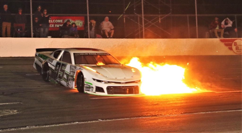 JacobHeafner's tweet photo. Not the way I wanted our night to end Friday… But pumped for how fast these #carrollspeedshop race cars have been!!
Onto @NWBSpeedway
@CARSTour #touring12 https://t.co/Ni8WvsBMHt