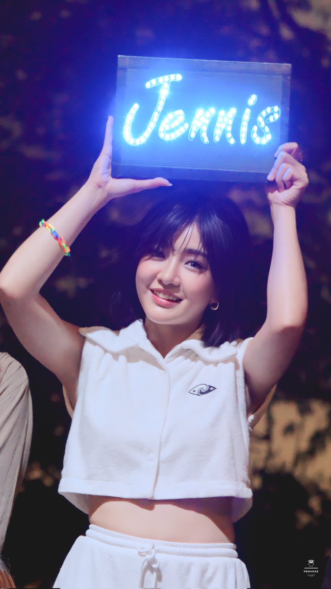 PBshidae's tweet photo. ต้องมีอะไรผิดพลาดตรงไหน ไม่เข้าใจเลยสักครั้ง~

#JennisOprasert https://t.co/AZRs9QPo38