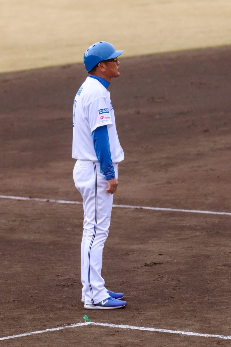 chi_j3's tweet photo. コーチもこのタグありかな…？？
#紺田敏正 #稲田直人 #lovefighters #fnaviphoto 
2023.03.12@鎌ヶ谷スタジアム https://t.co/KwNUe0kDea