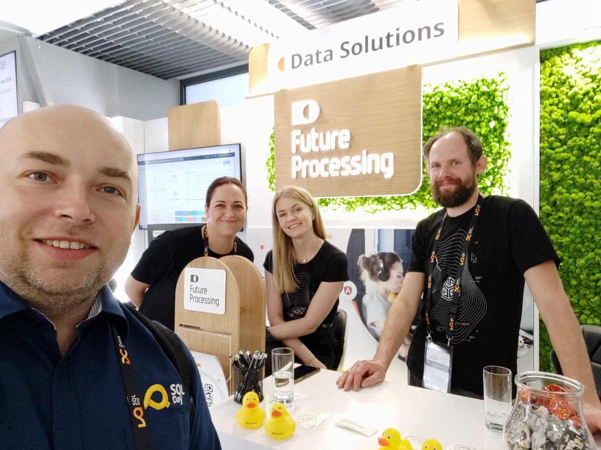 MikeyBronowski's tweet image. @FutureProcessin  team at #sqlday #FPDataSolutions

Thanks for supporting @sqlday