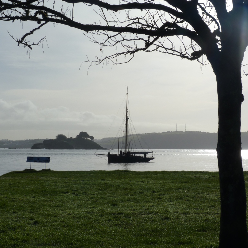 nakedambitionuk's tweet photo. We spent a wonderful day exploring the Mount Edgcumbe Estate...🥰

#mountedgcumbe #folly #exploremore #ukadventures #beginnershulahoops #waisthooping #outdoortherapy #wehoopeverywhere #trysomethingnew #cornwall #kernow #swcoastpath #ramepeninsula https://t.co/BRyUkgfCqv