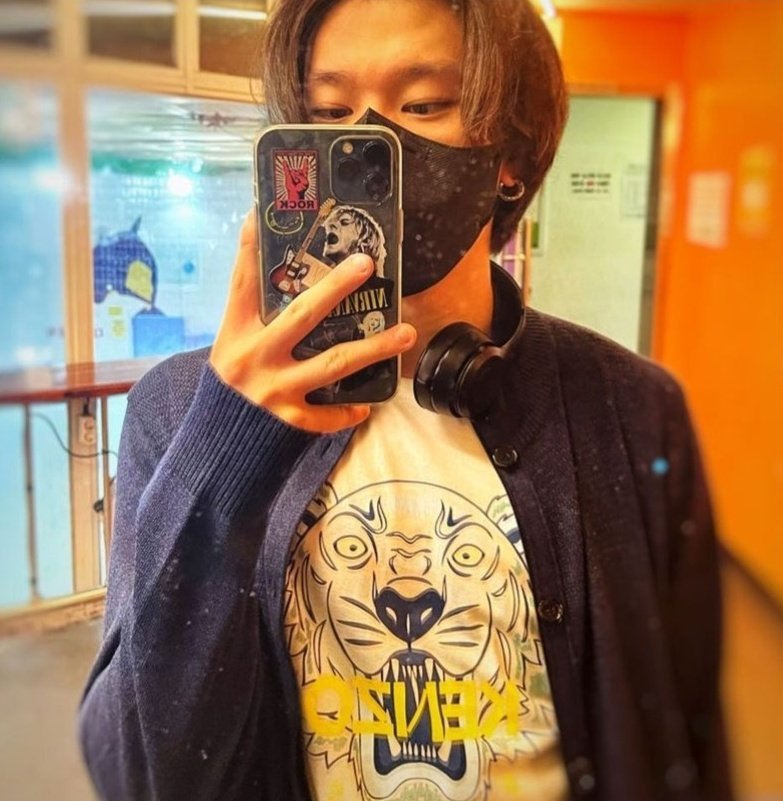 vocalistbyd's tweet photo. 🫣🫣
#방예담 #BANGYEDAM #イェダム https://t.co/csCoEHMJFm