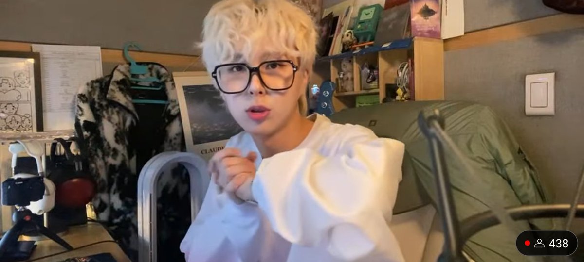 uni_weve's tweet photo. I love him a normal amount....🥹💙 https://t.co/2Ef3TAqGpY