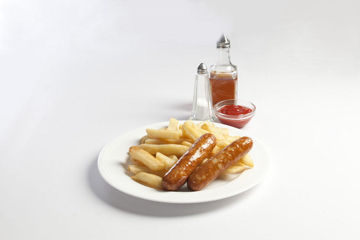 The team at <a href="/OliversRedcar/">Oliver's Redcar Fish 'n' Chips</a> will be celebrating <a href="/McWhinneysSgs/">McWhinney's Sausages</a>'s 125th anniversary next week! Make sure you stop by their shop in Redcar for your #FishAndChips to receive a FREE #SausageAndChips meal to take out.