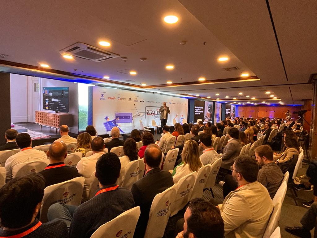 prensario's tweet photo. Comenzó en São Paulo o #StreamingBrasil 2023 con la conferencia de abertura “Desvendando o consumo de conteúdo nas Smart TVs “ de Essio Floridi, Director Sales and Operations Latam da #SamsungAds @TeletimeNews @telaviva @SamsungLatin https://t.co/ZVX4qJ6naW