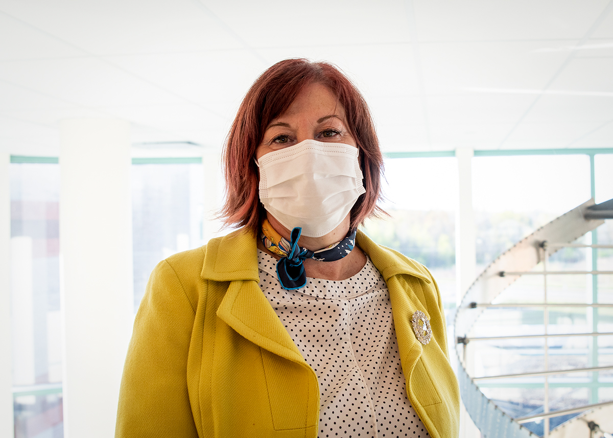 OakValleyHealth's tweet photo. #Nursing has always been a part of Terri’s life. Her mother and stepmother were #Nurses, and her eldest daughter became a #Nurse. Terri, our VP, Clinical Programs and Chief Nurse Executive, always knew she wanted to help others. More: https://t.co/00hgLssKMZ 🔗 #NursingWeek2023 https://t.co/JvuTang2Mm