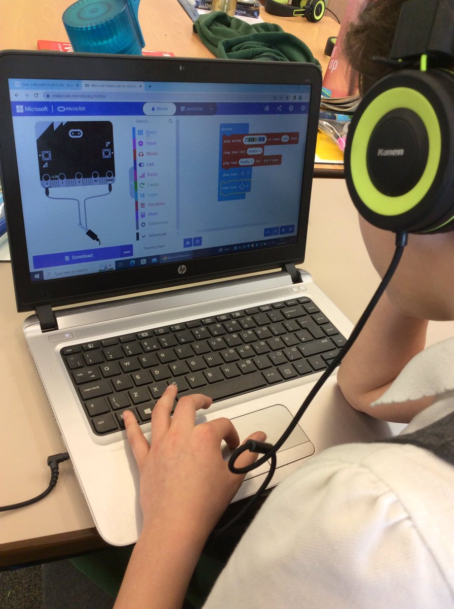 stmichaelssch's tweet image. As part of Scratch Week we are learning how to use Microbit and loving it!!!! @microbit_edu #microbit #scratchweek #coding #STEM #Scratch @ScratchJr @scratch @Rise_MAT