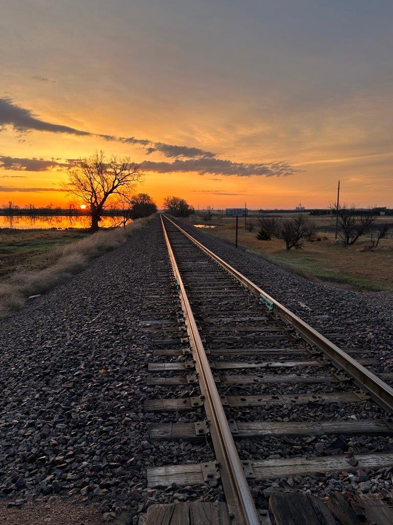 DacotahPrairie's tweet photo. Good Morning Brown County!
#Sunrise #PrairieSunrise #BrownCountySD #AberdeenSD 
photo credit: Mike Scott, Brown County Landfill Manager https://t.co/okoCGwJtlB