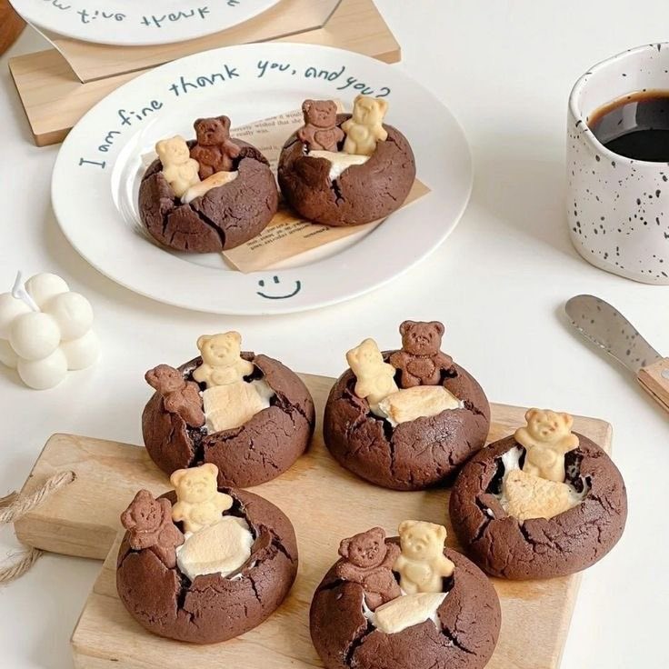 bear 🐻 chocolate 🍫 cookies !!