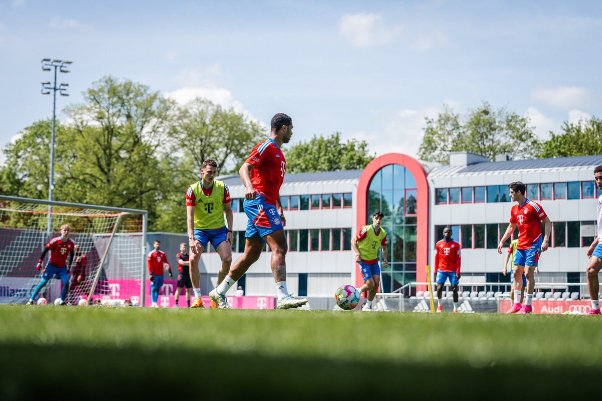 FC Bayern tweet media