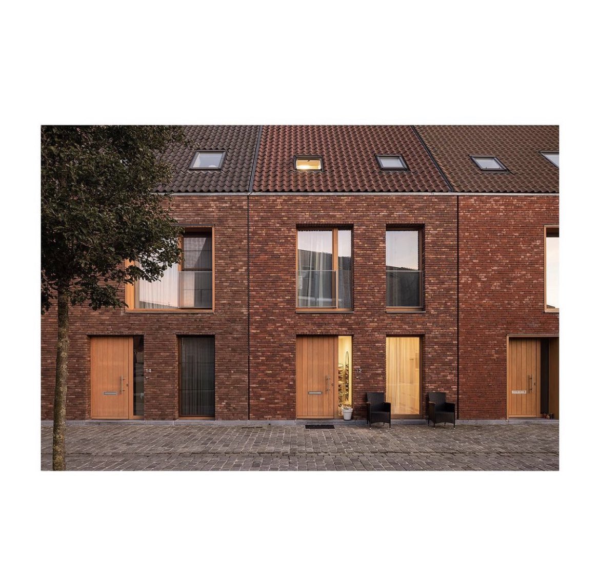 DevaniAlkarim's tweet photo. Simplicity and consistency. No need for multiple facades and articulation. Beautiful materials and investment in simple details is the way. https://t.co/EhhrNCAIOR