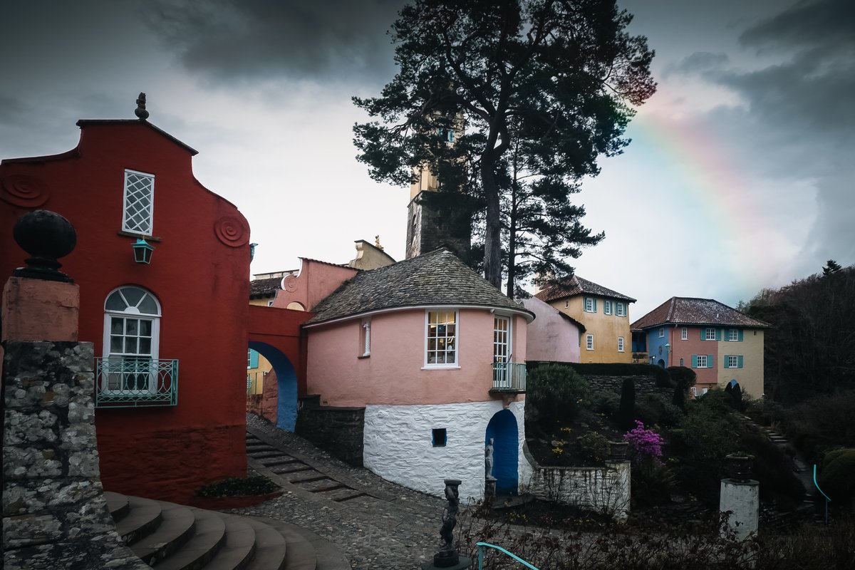Groveler's tweet photo. Rainbow over Portmeirion village in North Wales #photography #photo #foto #photog #travel #photooftheday #picoftheday #ukpotd #uk_potd #seaside #fujifilmuk #nature #portmeirion #rainbow #wales https://t.co/4HlUcHxohN https://t.co/ey1PKLPbcM