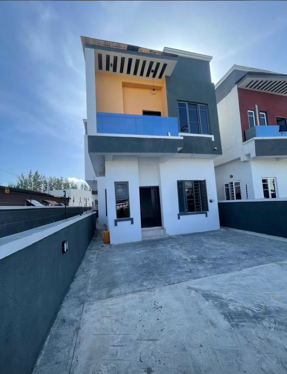 SamuelAdeyeyeO1's tweet photo. DISTRESS 

4BEDROOM FULLY DETACHED DUPLEX FOR SALE 
Amenities: 
- [ ] Fitted Kitchen with accessories 
- [ ] Modern Day POP Ceiling 
- [ ] Wardrobes 
- [ ] Water heater
- [ ] Heat extractor 

Location: IKOTA LEKKI Lagos 

📌Price: N60M
Governor's consent. https://t.co/a9z67AFloE