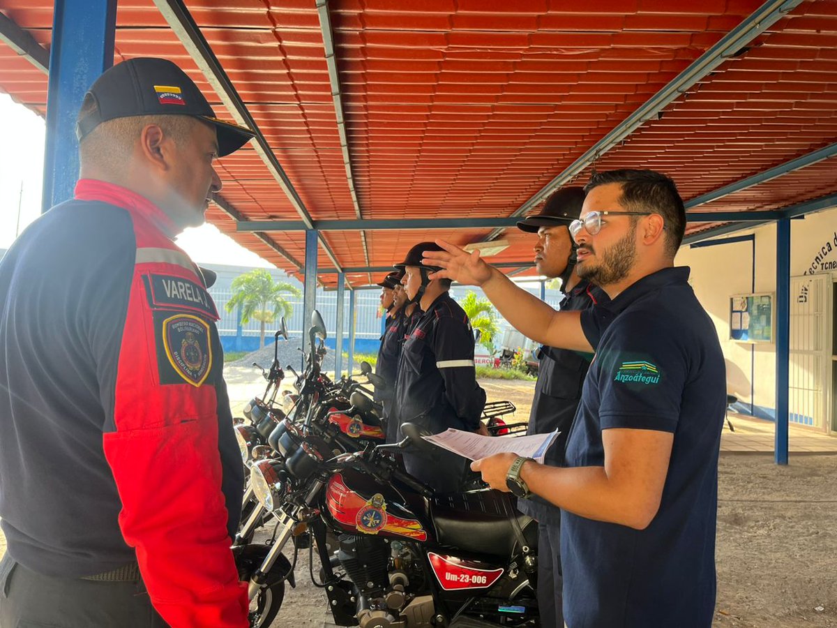 bomberos_anz's tweet photo. Todo con el finde conversar el aumento de solicitud de inspecciones realizadas en la Zona Norte del Estado, durante el mes pasado y el mes actual, observándose el incremento de las estadísticas en cuanto a solicitudes recibidas e inspecciones realizadas . https://t.co/8kc5YnWp15