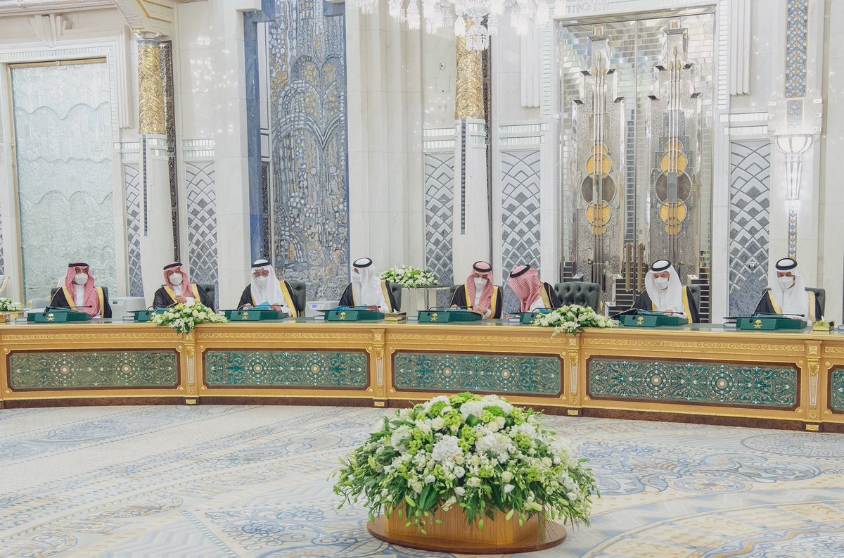 Bandaralgaloud's tweet photo. سيدي #خادم_الحرمين_الشريفين يرأس جلسة #مجلس_الوزراء. https://t.co/Wu9uFmz90S