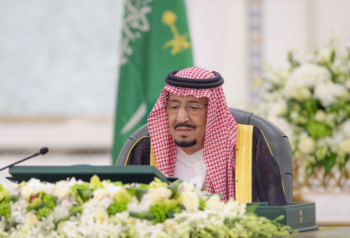 Bandaralgaloud's tweet photo. سيدي #خادم_الحرمين_الشريفين يرأس جلسة #مجلس_الوزراء. https://t.co/Wu9uFmz90S