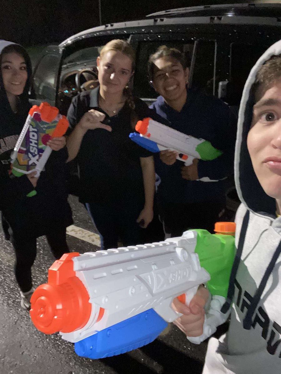 Dragon drowners take out Jodie, making it 2-0