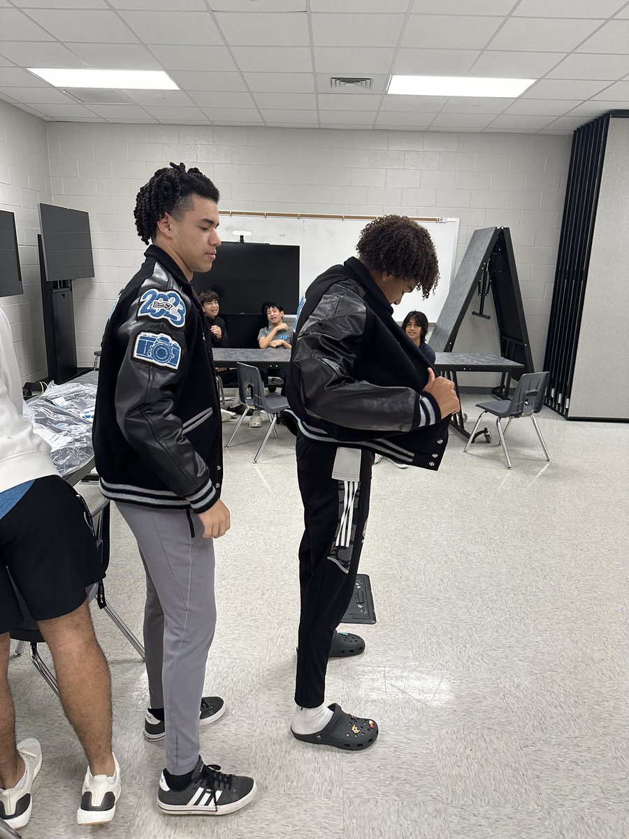 Congrats to letterman Jayden Puna on getting your jacket today! FINS UP!