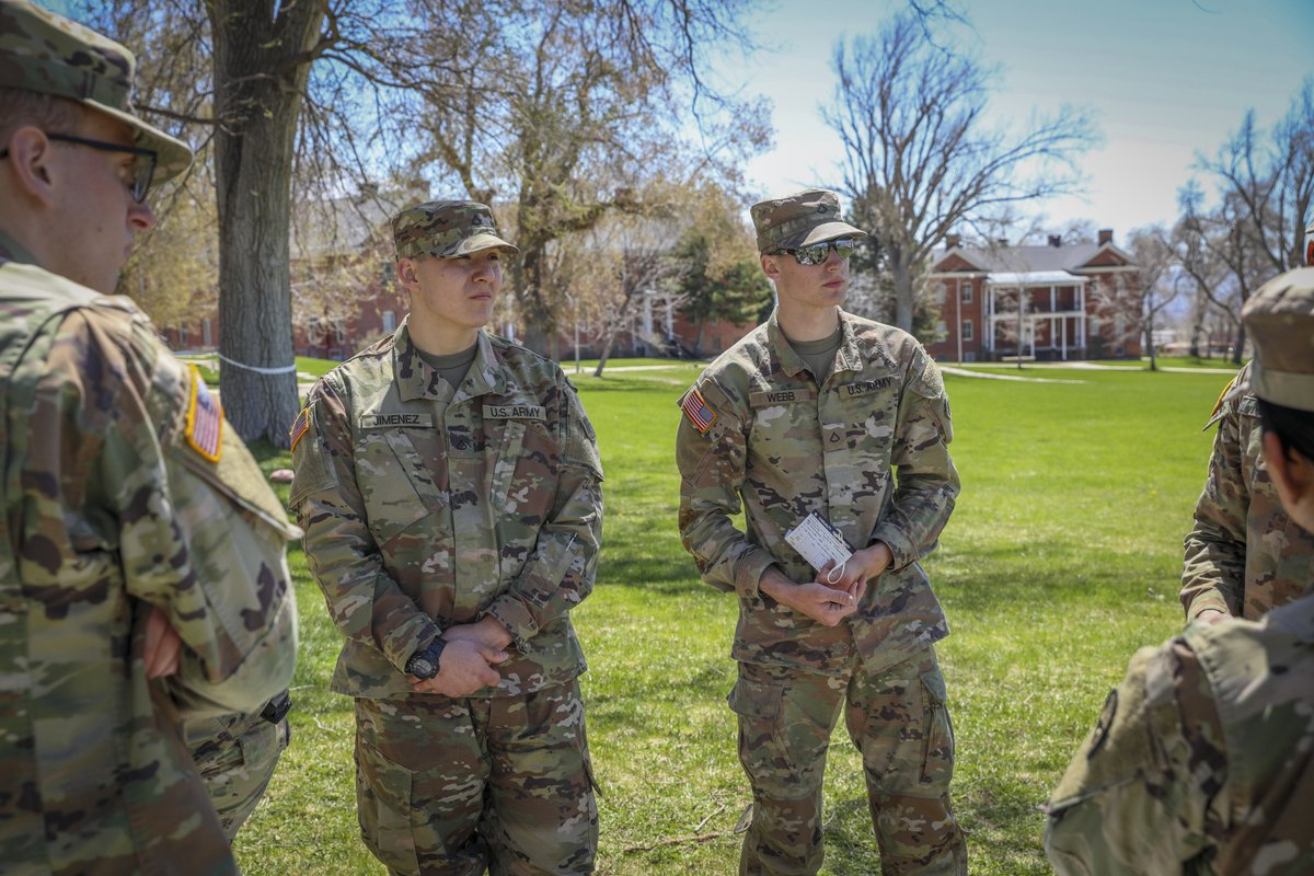 #USArmyReserve soldiers from the 807th MC(DS) taught Combat Life Saver at Fort Douglas, Utah soldiers on April 28, 2023. #ArmyMedicine #CLS