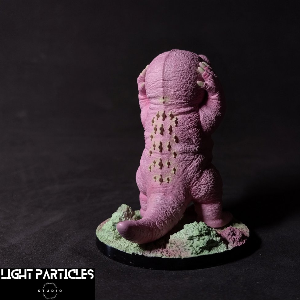 LightPartSt's tweet photo. [Custom Paint Work] 黒龍工房 ミニラ/Minira

My customer wants the pink color painted on model. So, the final painted shown at photos.

Sculptor: @kokuryu0927
Painter: @LightPartSt

#黒龍工房 #ゴジラ #Minra #Godzilla #ミニラ https://t.co/SqSLuJImXv