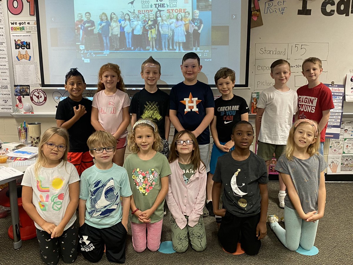 Our eyes light up when we see ourselves on the big screen!! 🤩 

#newscrew #growingtogether <a href="/HumbleISD_HHE/">Hidden Hollow Elementary</a>  <a href="/AndreaRWhite/">Andrea White</a>