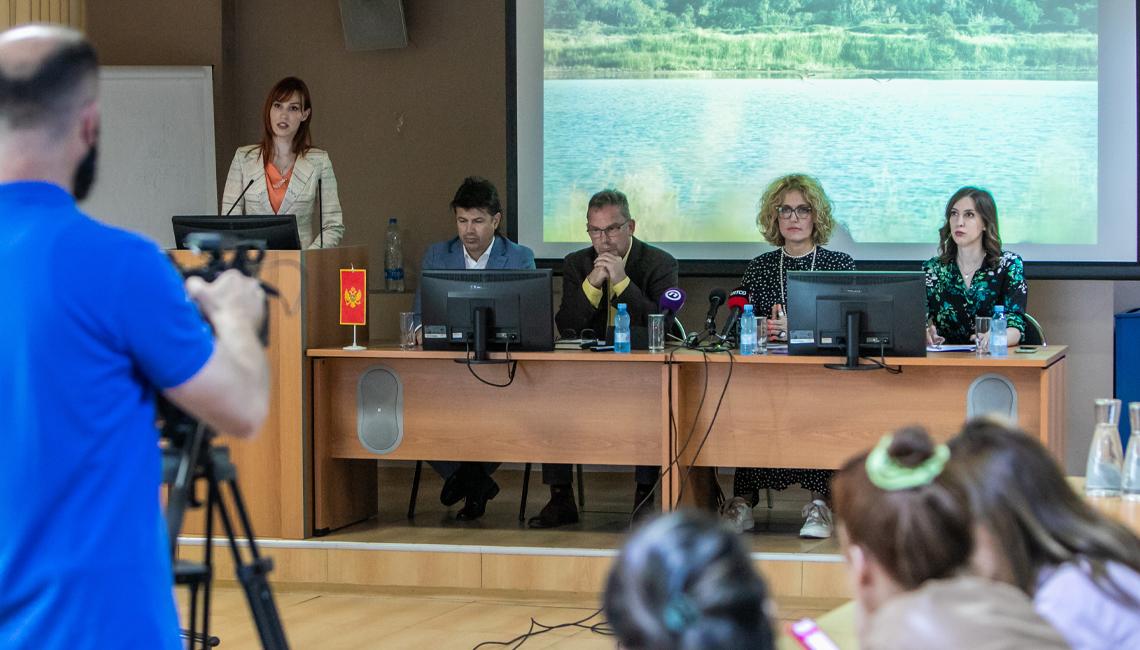 PRcentar's tweet photo. 📢Sanacija nasipa na Ulcinjskoj solani doprinijeće ispunjavanju obaveza iz Poglavlja 27
#UlcinjskaSolana #Poglavlje27 #CZIP
🔗🔗https://t.co/yrp6otjBRh https://t.co/4QzYGWqzZ6