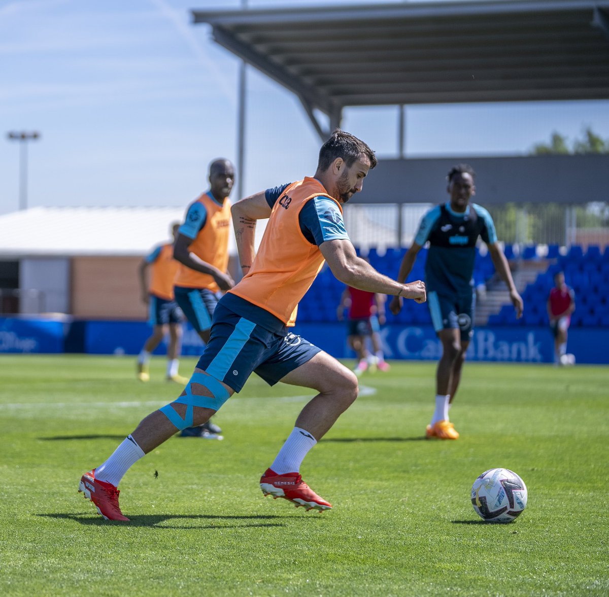 Muy feliz por volver a entrenar con mi equipo 🥒💥 ¡Seguimos dándole duro! 💪🏼