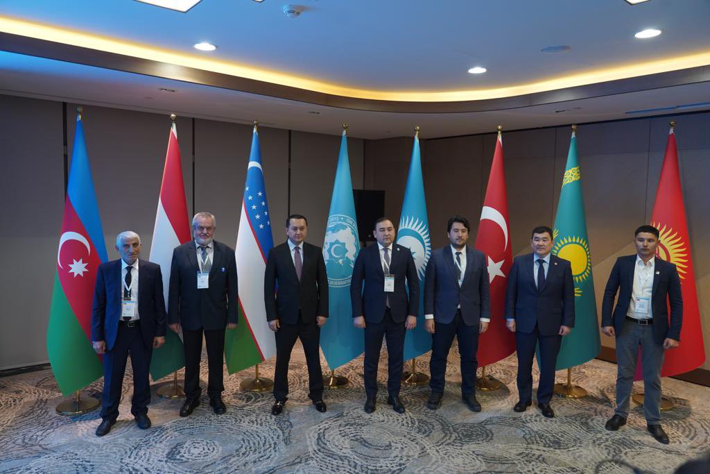 kaankapana's tweet photo. 8 Mayıs 2023 itibariyle Özbekistan, Kazakistan, Kırgızistan,Macaristan, Azerbaycan ve Türkiye Coğrafya Kurum Başkanları ve Türk Devletler Teşkilatı Temsilcisiyle “Türk Devletler Coğrafya Keneşi” kurulmuş ve imza töreni gerçekleştirilmiştir. Hayırlı olsun. @Turkic_States @TCK1941 https://t.co/S1qDv2NNAW