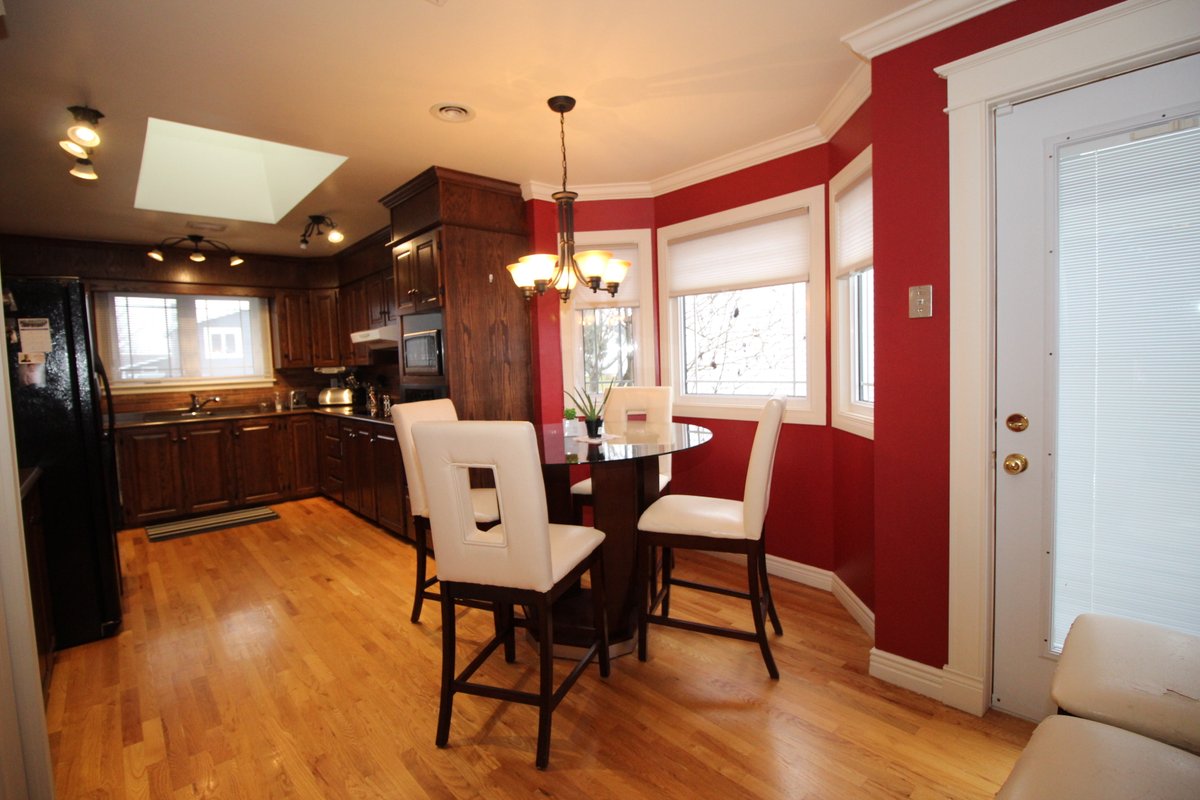 norridave's tweet photo. 24 Lidstone Cres., $349,900. 4 level back split in Powers Pond. 3 Beds, 3 Baths. Garage, vehicle access. 30 day possession. MLS 1257723 Kelly, 740-0657, David 687-4700. https://t.co/6Jksh24Cpw