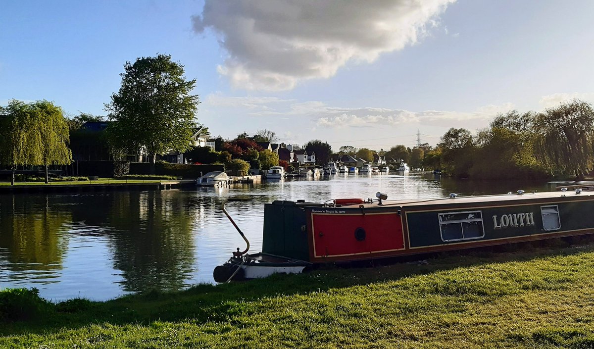 Andy Cradd ๐๐บ๐ฆ (@andycraddphotos) on Twitter photo Holiday weekend vibes #riverthames #thames #Surrey #landscapephotography #Landscapes #landscapelover #Riverside #rivers #surreyphotography #surreylandscape #englishlandscapes <a href="/surreylive/">SURREY LIVE NEWS</a> <a href="/VisitSurrey/">Visit Surrey</a> <a href="/ExploreSurreyUK/">Explore Surrey's Countryside</a> <a href="/VisitEngland/">VisitEngland</a> <a href="/DPhotographer/">Digital Photographer Magazine</a> <a href="/boatingmagazine/">Boating Magazine</a> <a href="/CanalRiverTrust/">Canal & River Trust</a> Holiday weekend vibes #riverthames #thames #Surrey #landscapephotography #Landscapes #landscapelover #Riverside #rivers #surreyphotography #surreylandscape #englishlandscapes <a href="/surreylive/">SURREY LIVE NEWS</a> <a href="/VisitSurrey/">Visit Surrey</a> <a href="/ExploreSurreyUK/">Explore Surrey's Countryside</a> <a href="/VisitEngland/">VisitEngland</a> <a href="/DPhotographer/">Digital Photographer Magazine</a> <a href="/boatingmagazine/">Boating Magazine</a> <a href="/CanalRiverTrust/">Canal & River Trust</a>