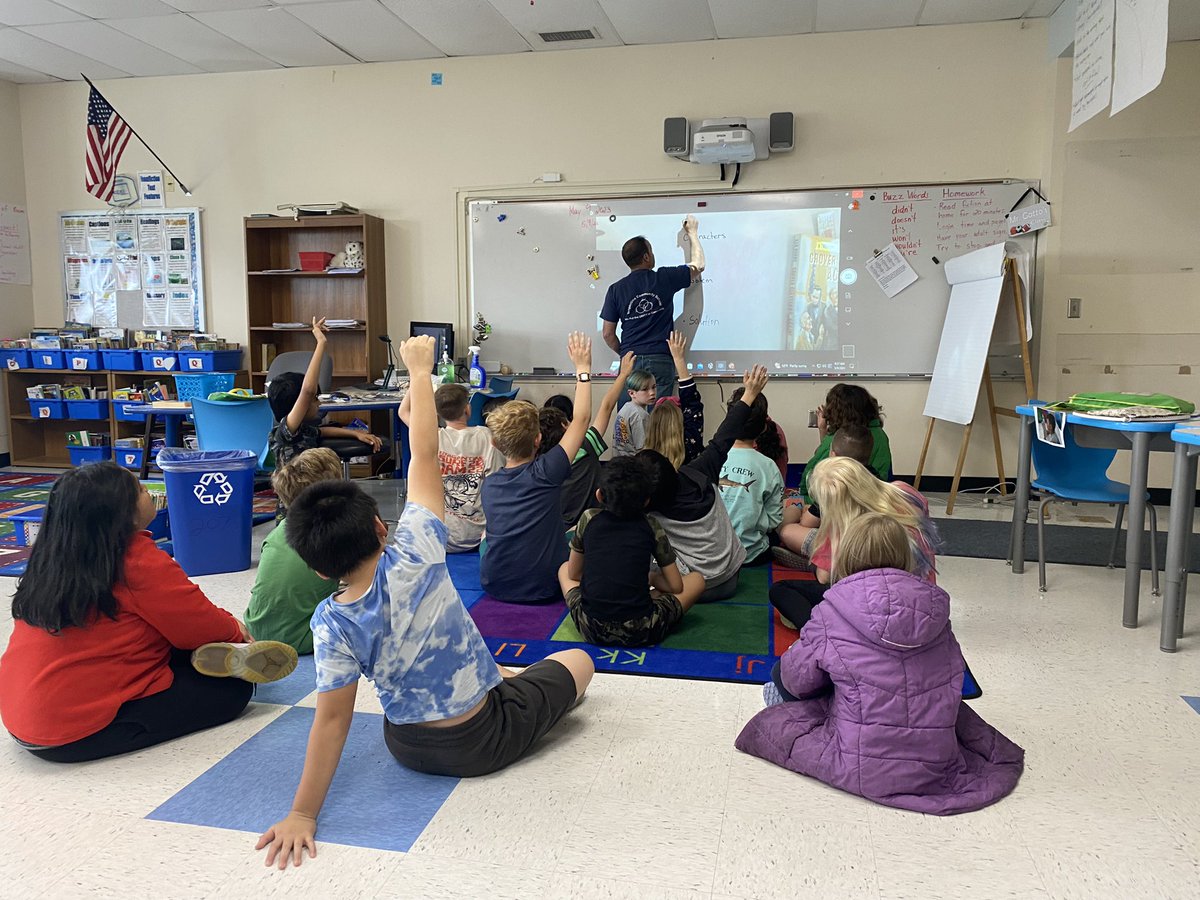 mrslaurendoran's tweet image. We love teaming with Mr. Gatto for all the storytelling fun! @brigschools 📚 ✏️