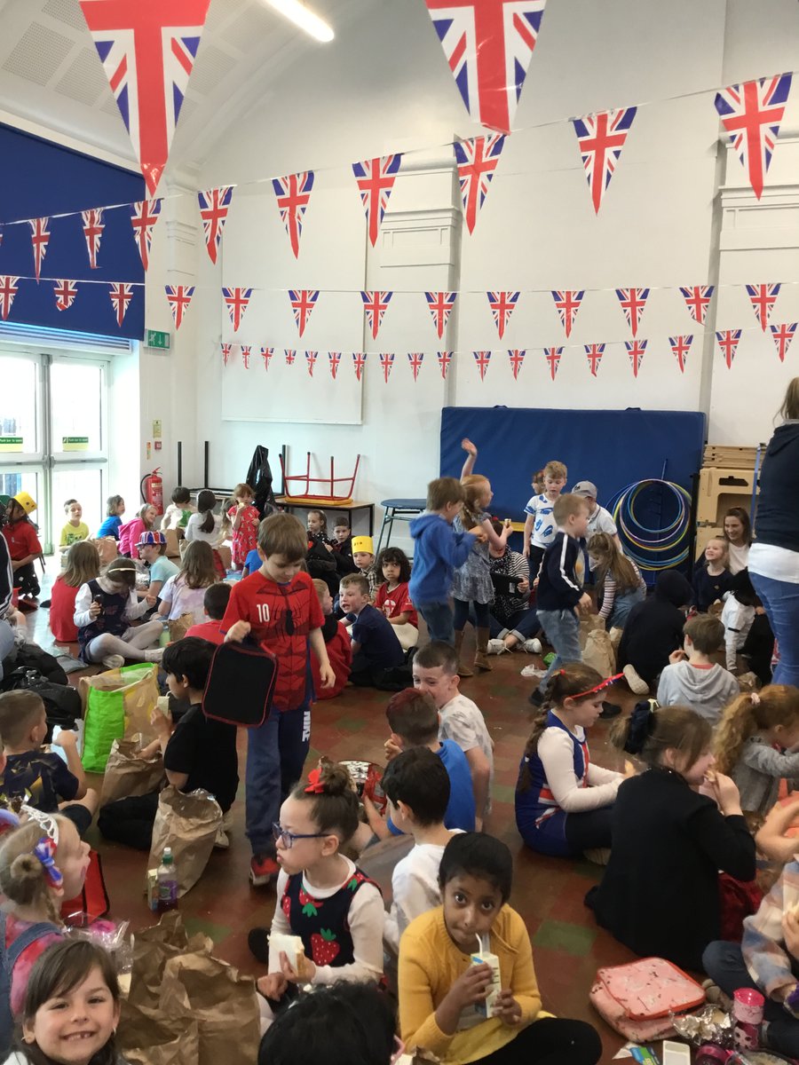 BhaYear2's tweet photo. Year 2 had a fabulous time celebrating #KingCharleslll coronation on Friday. We didn't let the weather dampen our spirits! We had our picnic inside the hall followed by some coronation activities. @AETAcademies #Coronation #Celebration https://t.co/ccjm4iPUCN
