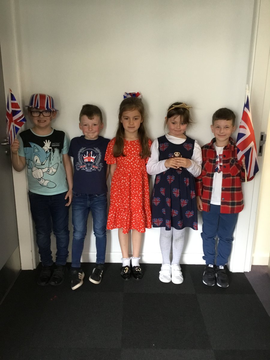 BhaYear2's tweet photo. Year 2 had a fabulous time celebrating #KingCharleslll coronation on Friday. We didn't let the weather dampen our spirits! We had our picnic inside the hall followed by some coronation activities. @AETAcademies #Coronation #Celebration https://t.co/ccjm4iPUCN
