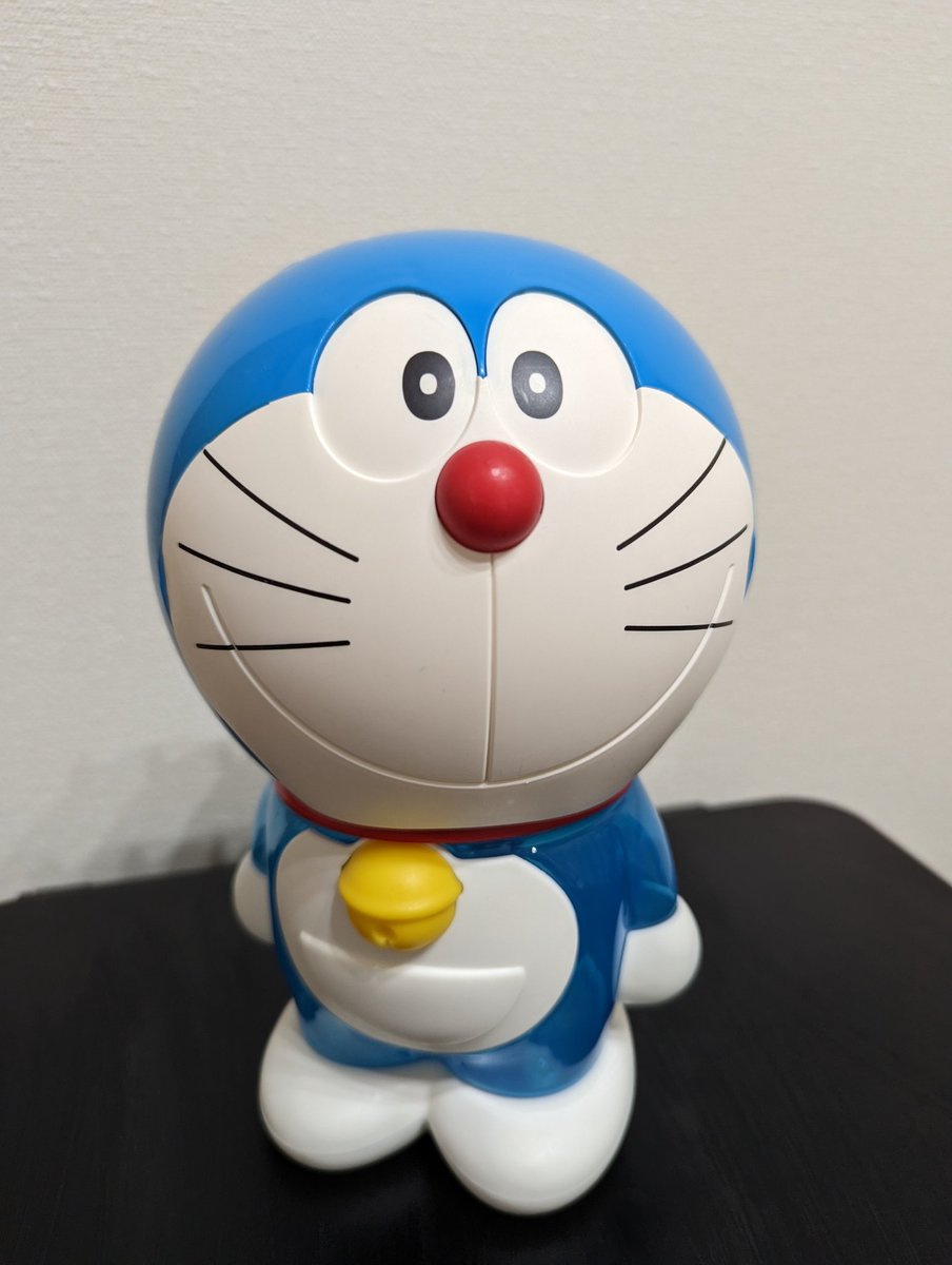 komejirou_'s tweet photo. Today's mission[picture of cats]　

青い猫😸　ネコ型ロボット🤖
ラママもロボット⁉️👀

 @hellobot_NFT, #hellobot_NFT https://t.co/XzJzl7eLno