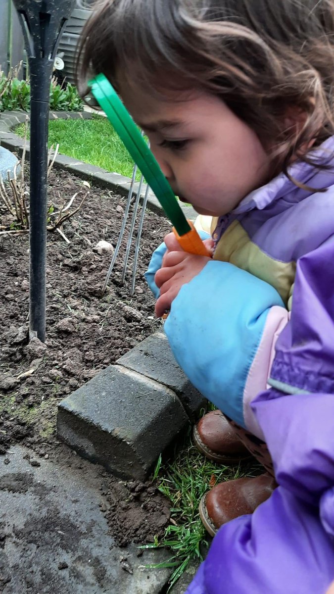 Alison Henderson provides wonderful opportunities for children in her home and community <a href="/ScotChildmind/">Scottish Childminding Association (SCMA)</a> <a href="/LisaMacSCMA/">Lisa Mackay SCMA</a> #CheerforChildminding