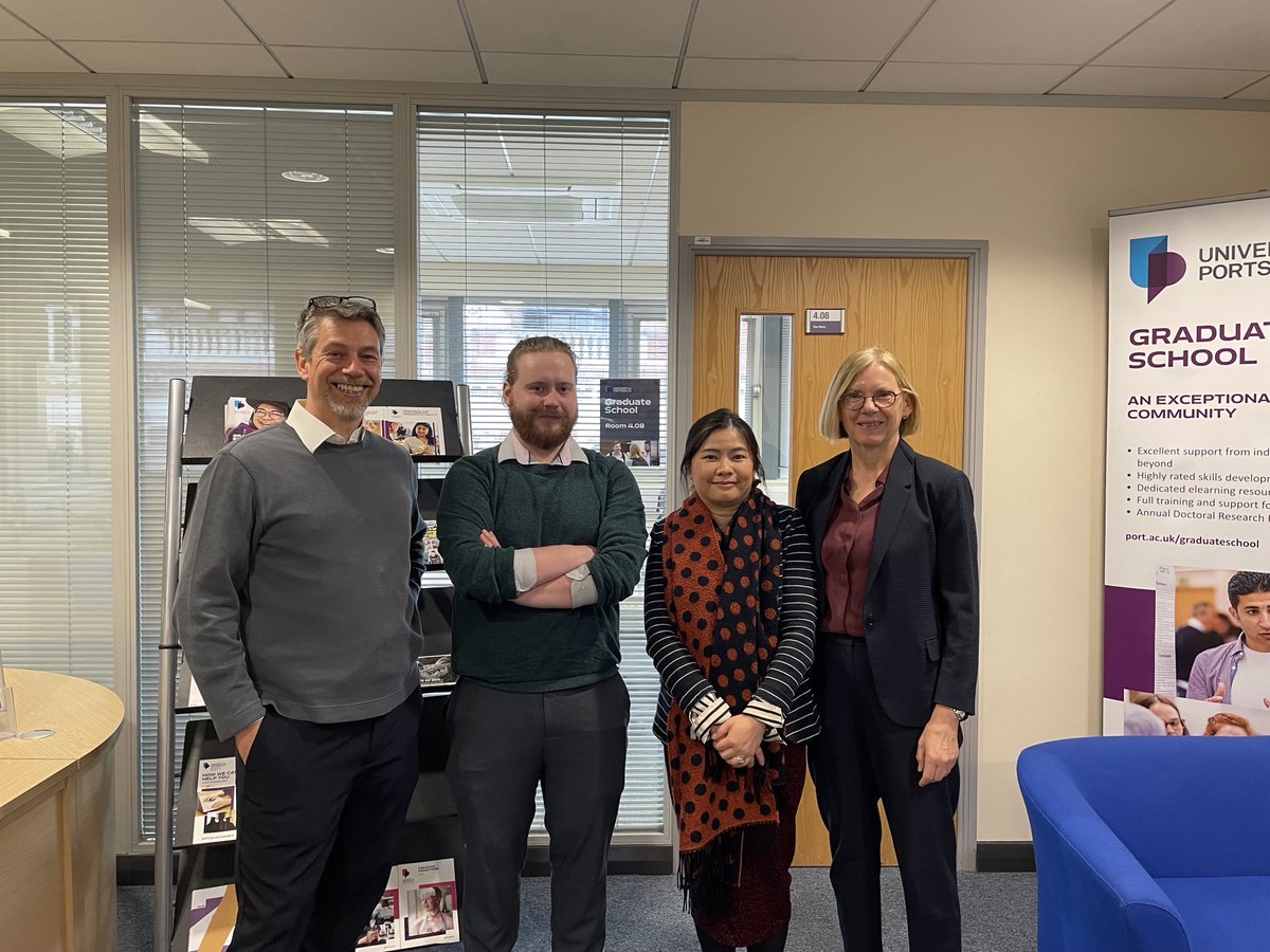 YiLingLai's tweet photo. I am so happy to share Andrew Marren had passed his PhD viva today. An #evidencebased  Exploration of #TherapeuticCoaching: Defining a #coaching  Approach for #CancerPatients This PhD is funded by @FountainCentre  @RoyalSurreyHospital &amp; @portsmouthuni @UoPBusiness @DVLQ https://t.co/rNsBWKpoj0