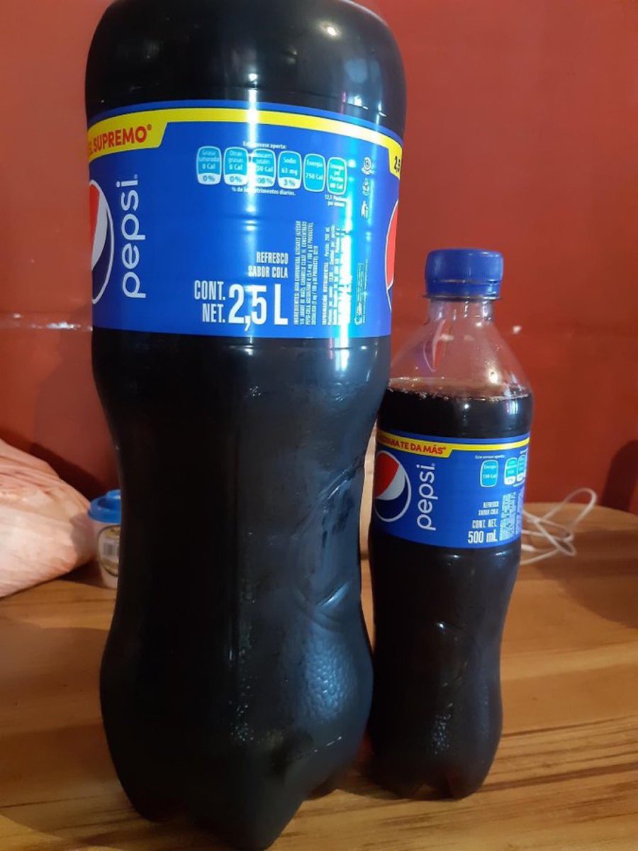 mandaram meu irmão comprar um refrigerante de 3l mas como não tinha ele trouxe um de 2,5l e um de 500ml